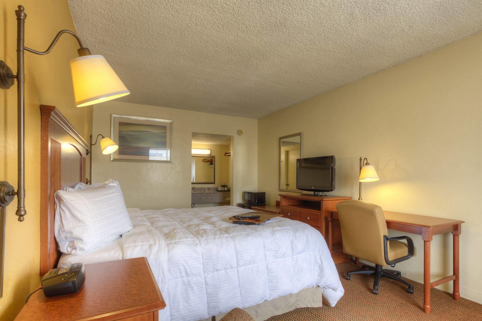 Econo Lodge Byron Exterior foto